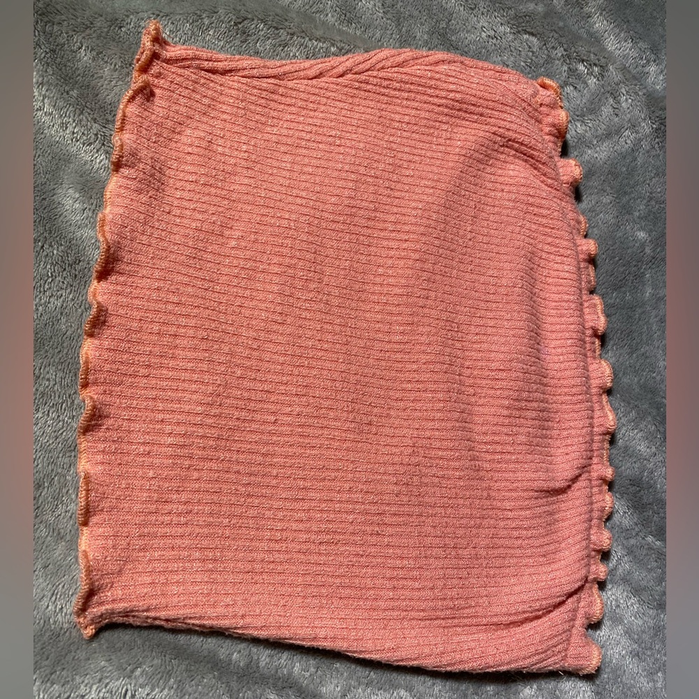 Ribbed pink tube top